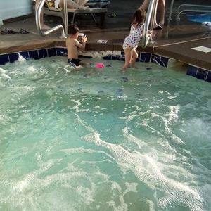 Meet your Posher, Debbie